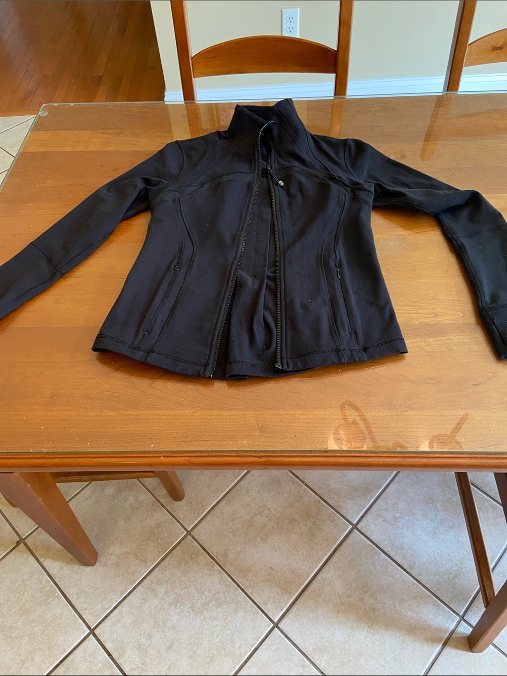 Lululemon Athletica Black Women’s Jacket. Beautiful Details Front and Back.